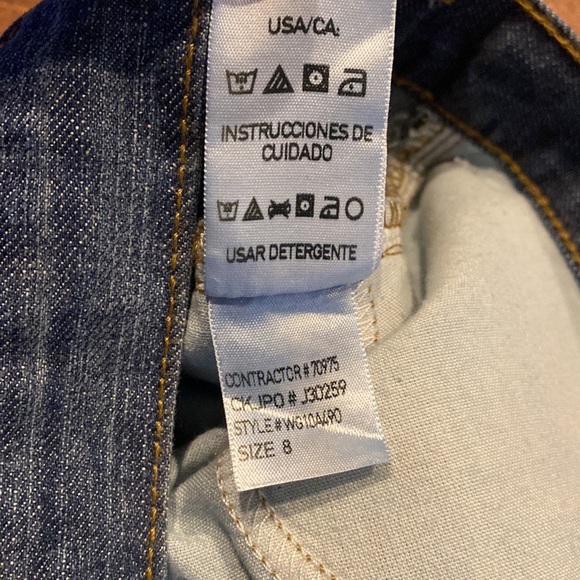 Calvin Klein Flare Fit Faded Design Jeans 99% Cotton - Picture 9 of 16